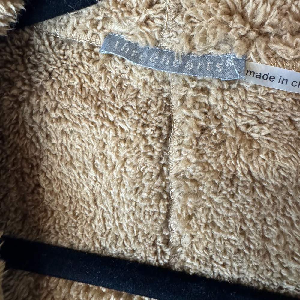 Faux Fur Vest size M - Picture 4 of 11